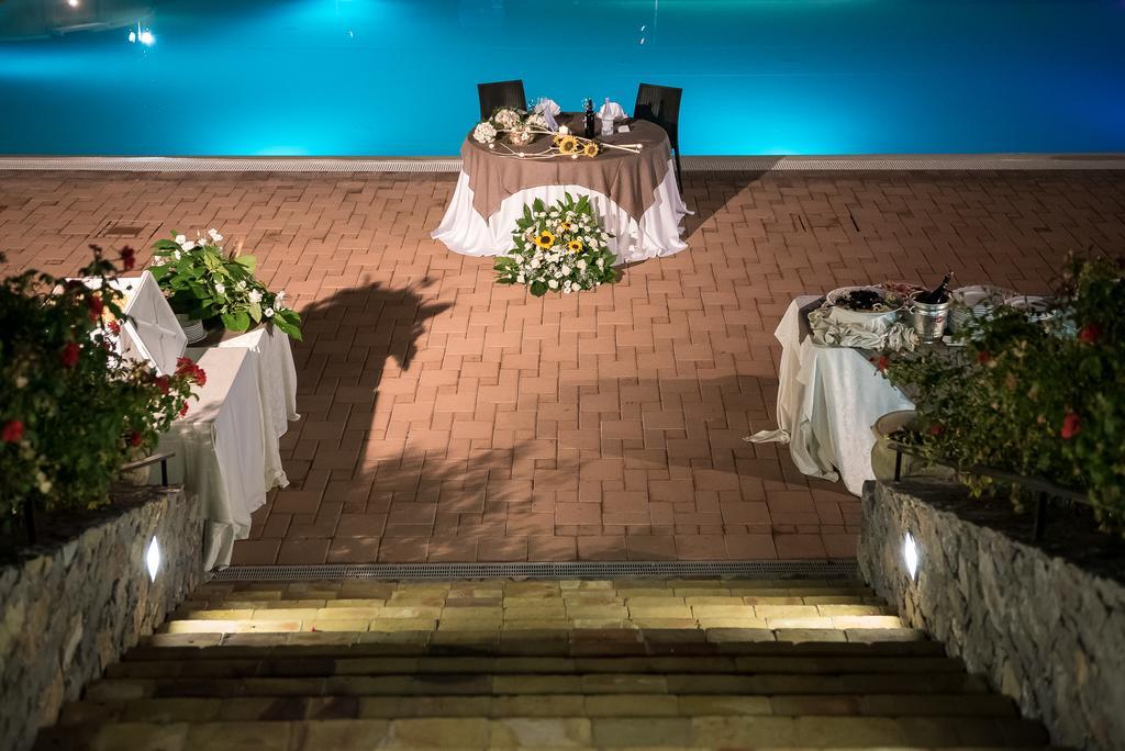 Valle Himara Pension Piana Degli Albanesi Buitenkant foto
