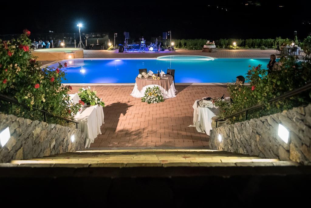 Valle Himara Pension Piana Degli Albanesi Buitenkant foto