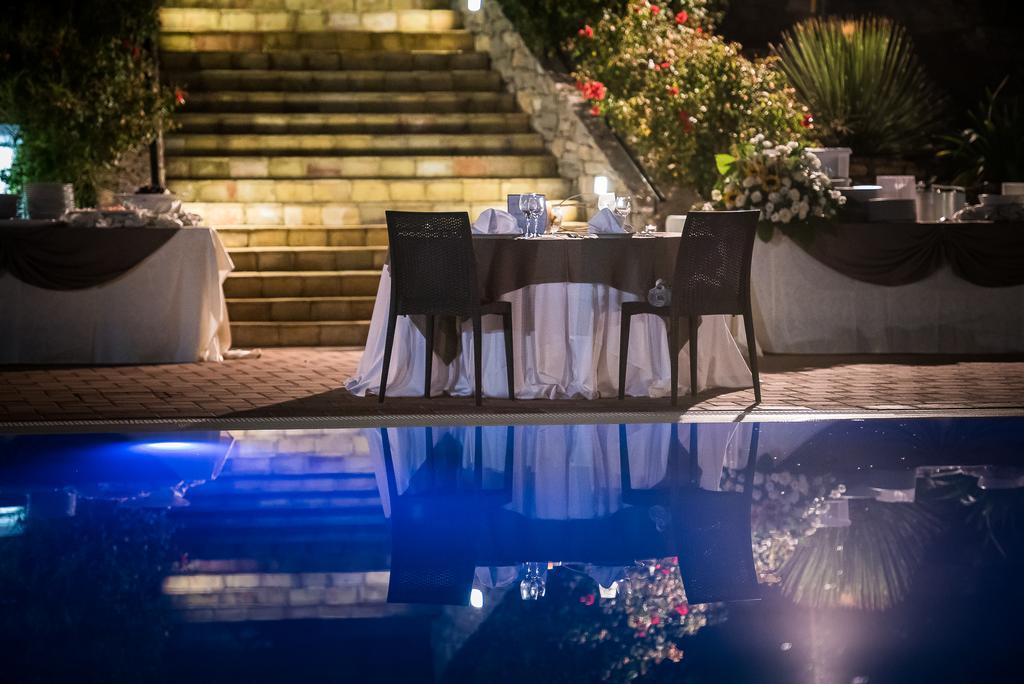 Valle Himara Pension Piana Degli Albanesi Buitenkant foto
