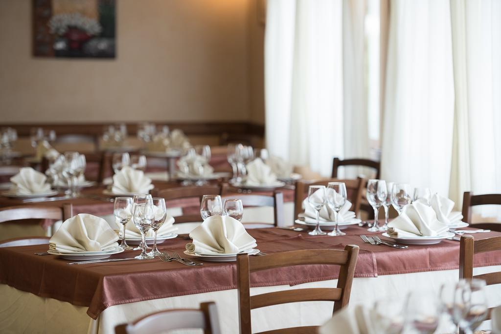Valle Himara Pension Piana Degli Albanesi Buitenkant foto