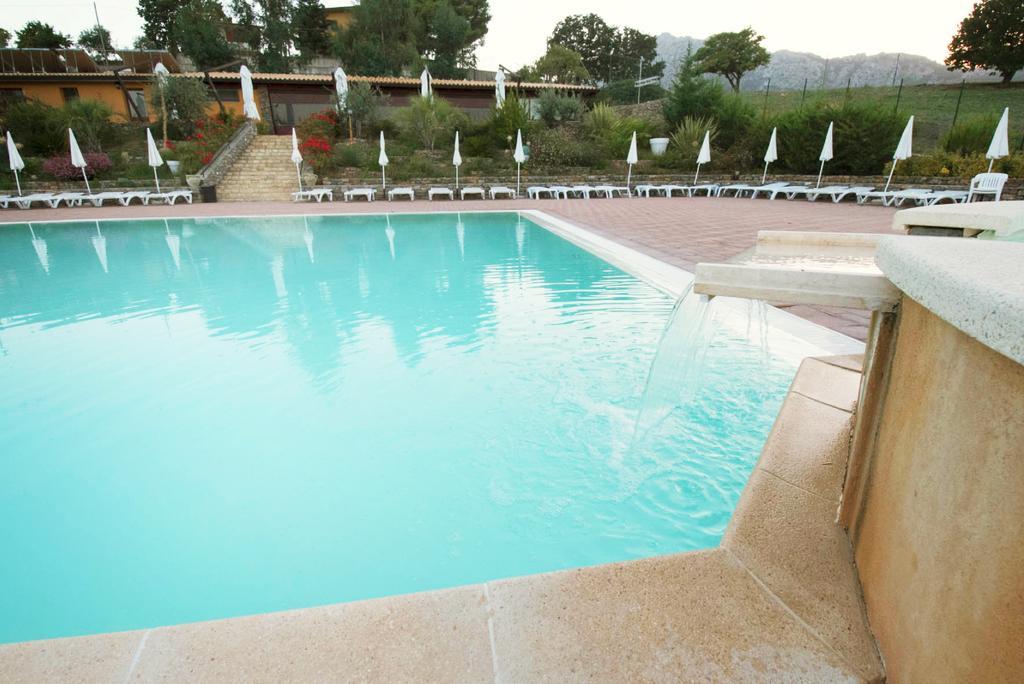 Valle Himara Pension Piana Degli Albanesi Buitenkant foto