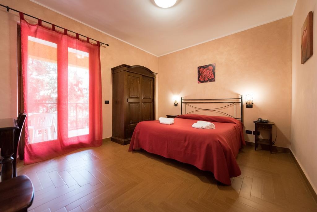 Valle Himara Pension Piana Degli Albanesi Buitenkant foto
